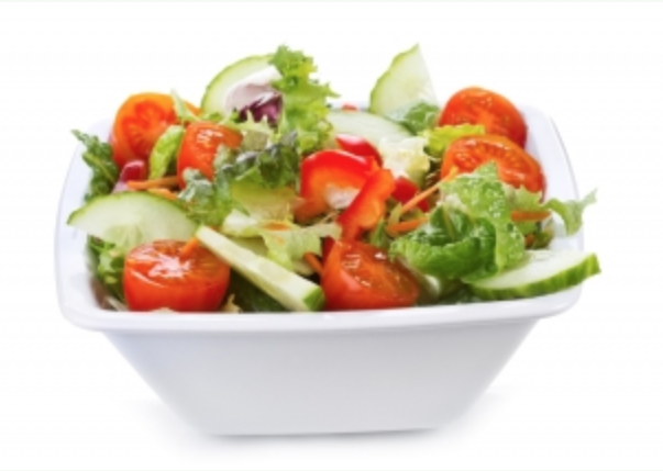 Ensalada de vegetales con pimentón de Almería.